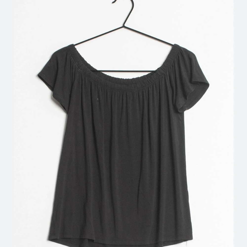 Hollister Off-Shoulder Top